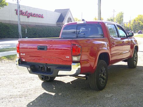 Used 2023 Toyota Tacoma SR5 image 4