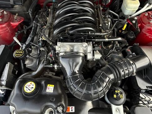 Used 2006 Ford Mustang GT Premium RWD image 9