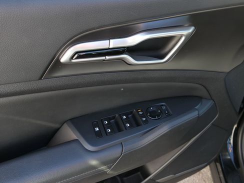 Certified 2026 Kia Sportage EX w/ EX Panorama Roof Package image 14