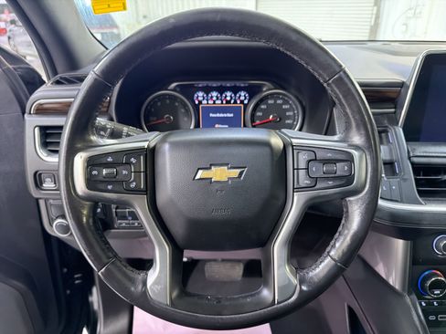 Used 2021 Chevrolet Tahoe Premier w/ Premium Package image 13