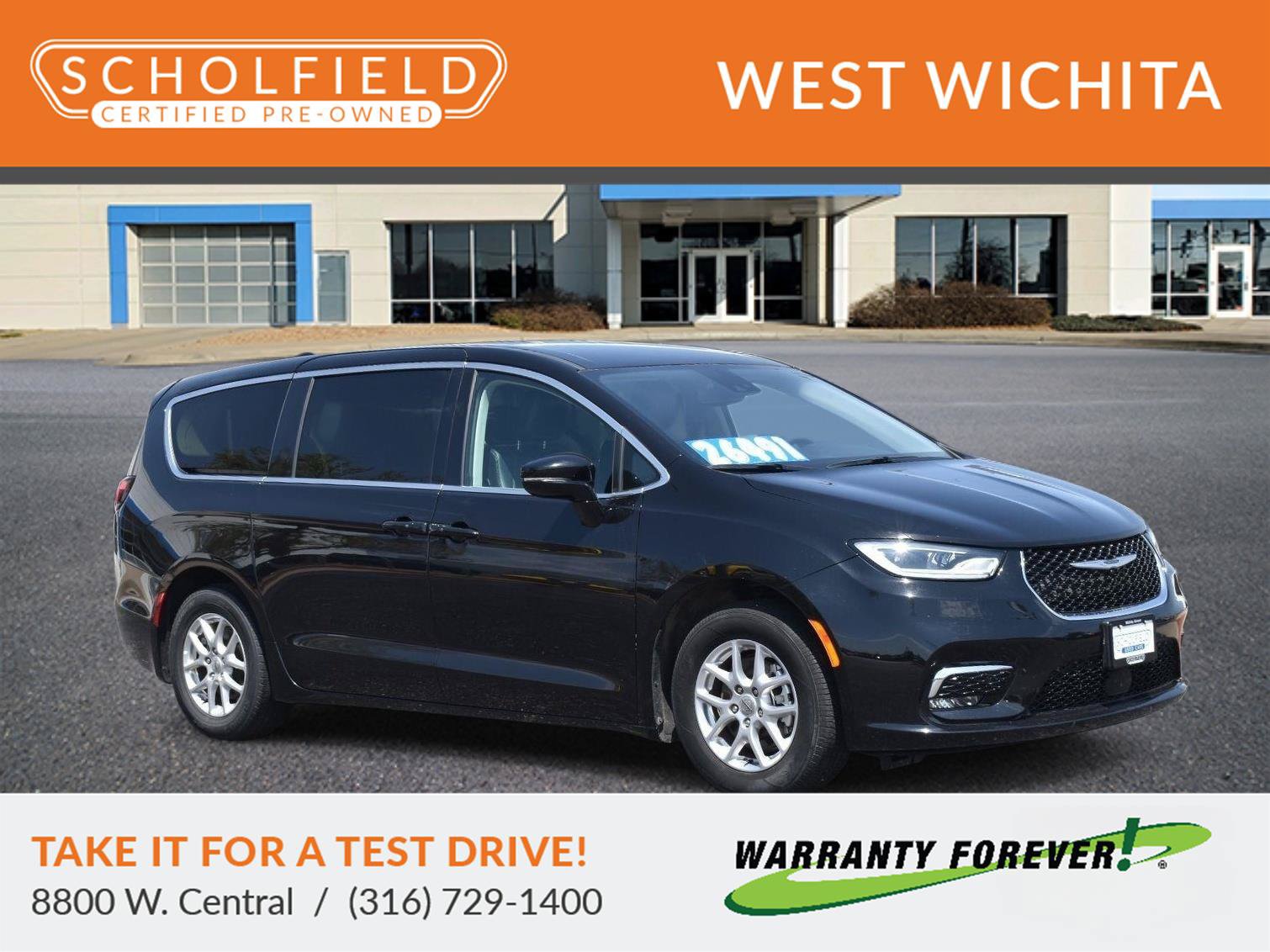 Used 2024 Chrysler Pacifica Touring-L FWD image 1