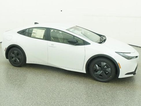 New 2026 Toyota Prius SE image 48