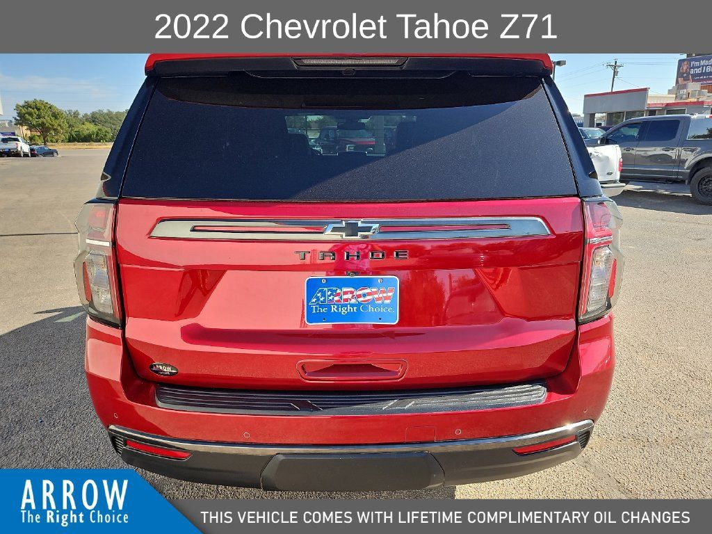 Used 2022 Chevrolet Tahoe Z71 w/ Luxury Package AWD/4WD image 11