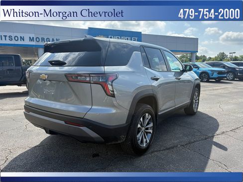Used 2025 Chevrolet Equinox LT FWD image 5