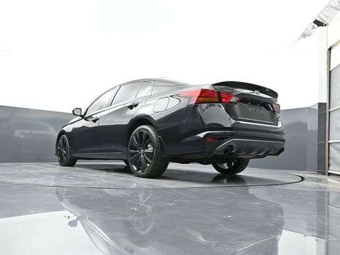 Used 2022 Nissan Altima 2.5 SR w/ Midnight Edition Package AWD/4WD image 43