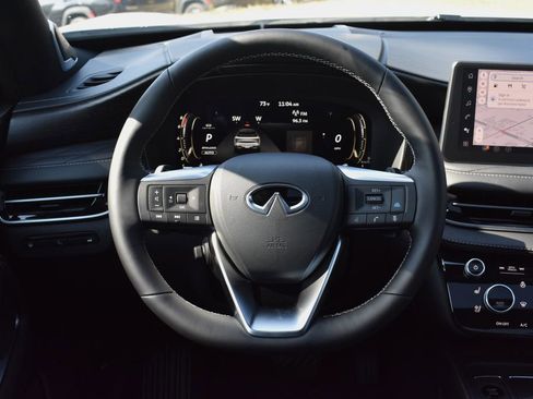 Used 2026 INFINITI QX60 Autograph w/ Dark Cargo Package image 17