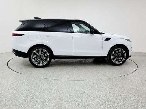 New 2026 Land Rover Range Rover Sport SE image 4