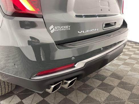 Used 2025 GMC Yukon XL AT4 w/ AT4 Premium Plus Package image 7