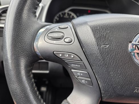 Used 2019 Nissan Murano S AWD/4WD image 20