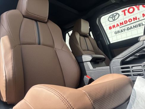 New 2025 Toyota 4Runner Limited image 27