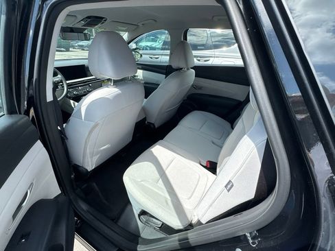 Certified 2026 Hyundai Tucson SE FWD image 34