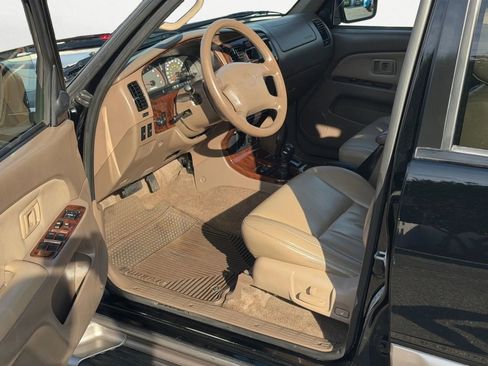 Used 2002 Toyota 4Runner Limited image 15