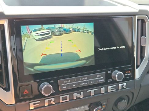 New 2025 Nissan Frontier SV w/ SV Convenience Package image 12