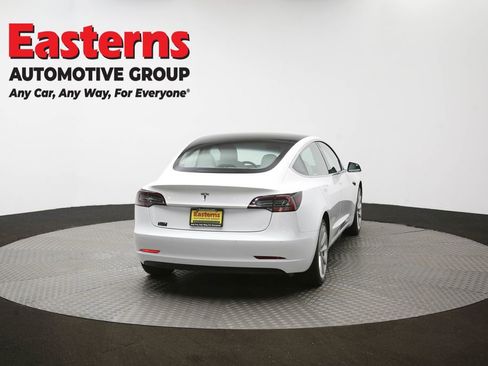 Used 2019 Tesla Model 3 Standard Range image 35