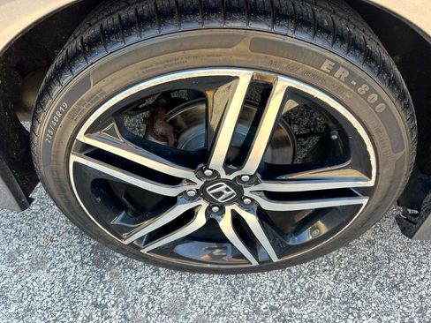 Used 2017 Honda Accord Sport Special Edition image 5