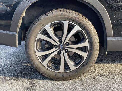 Used 2019 Subaru Forester Limited w/ Popular Package #3 AWD/4WD image 32