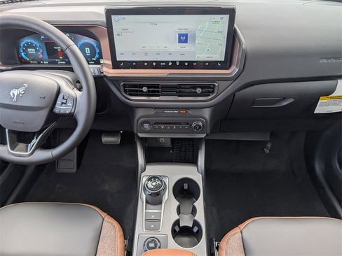 New 2025 Ford Bronco Sport Outer Banks w/ Outer Banks Tech Package+ image 7