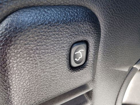 Used 2021 Jeep Grand Cherokee Limited image 15