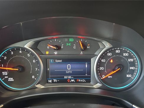 Used 2020 Chevrolet Equinox LT FWD image 10