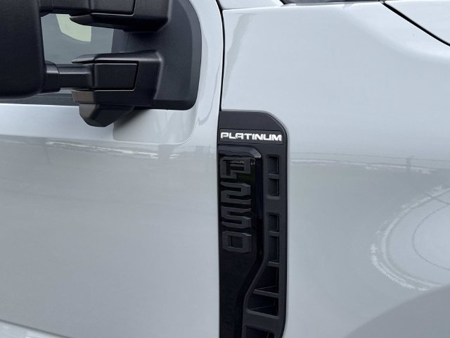 New 2026 Ford F250 Platinum w/ FX4 Off-Road Package AWD/4WD image 10