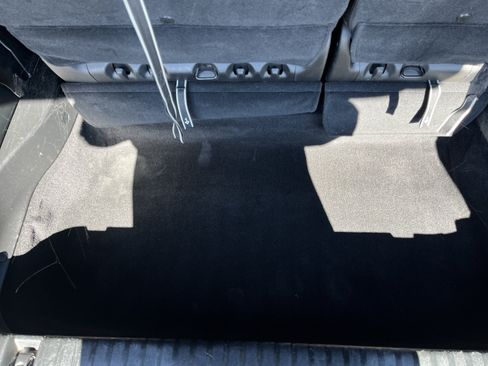 Used 2025 Chrysler Pacifica Select FWD image 28