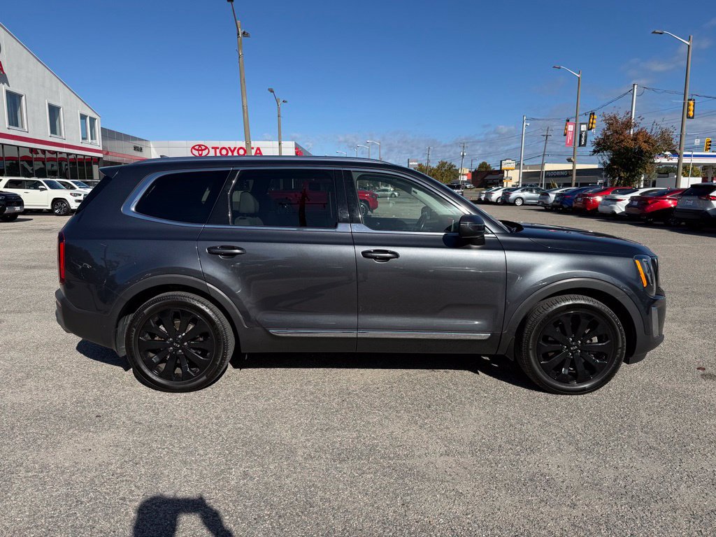 Used 2021 Kia Telluride EX w/ EX Premium Package AWD/4WD image 5