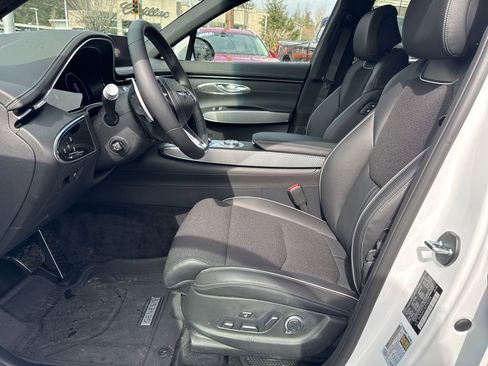 Used 2025 Genesis GV70 2.5T w/ Sport Prestige Package image 18