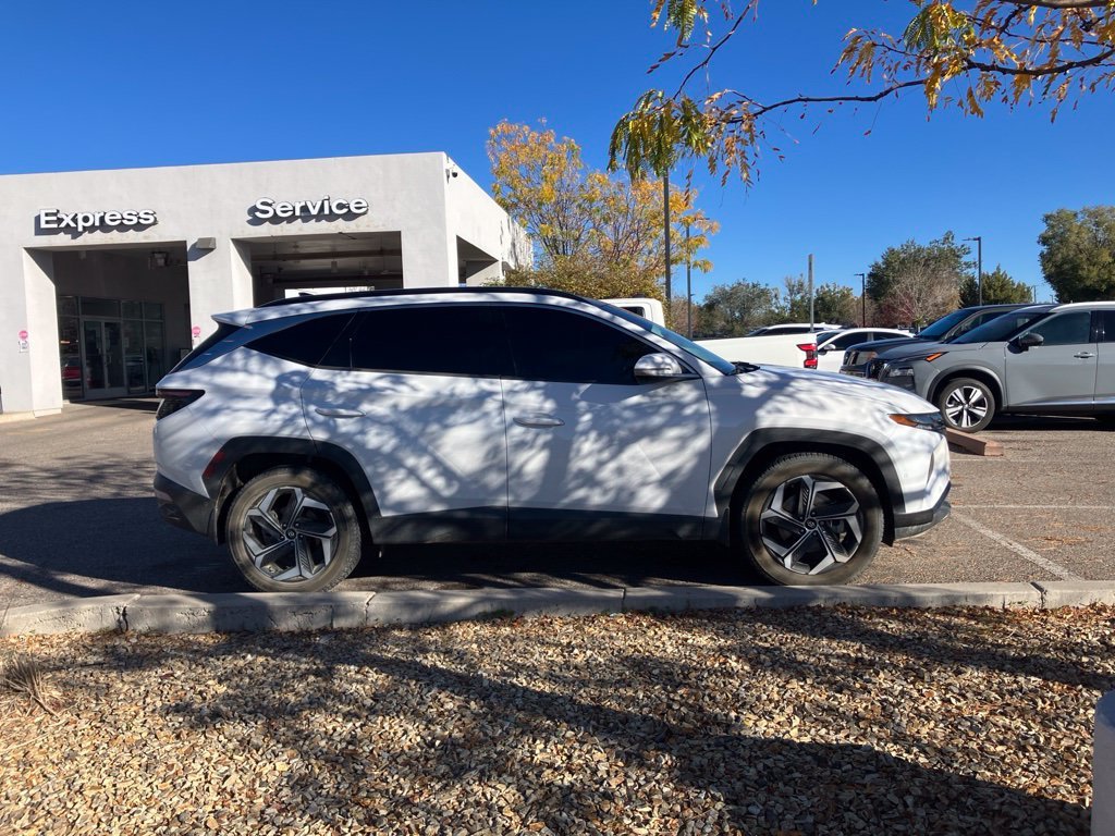 Used 2022 Hyundai Tucson Limited w/ Cargo Package AWD/4WD image 4