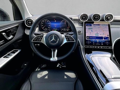 Used 2026 Mercedes-Benz GLC 350e 4MATIC image 6