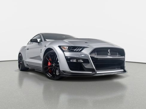 Used 2022 Ford Mustang Shelby GT500 image 4