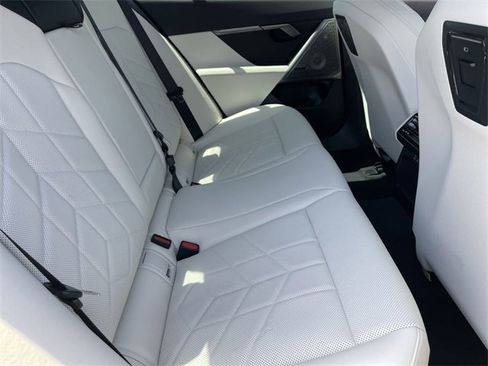 New 2025 BMW 530i image 14