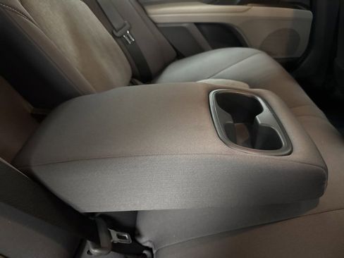 Used 2022 Toyota Camry LE image 13