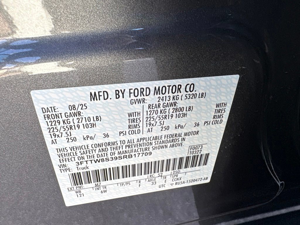 Used 2025 Ford Maverick Lariat w/ Black Appearance Package AWD/4WD image 18