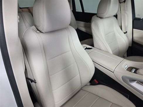 Certified 2022 Mercedes-Benz GLS 450 4MATIC image 36