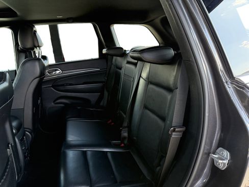 Used 2019 Jeep Grand Cherokee Limited RWD image 11