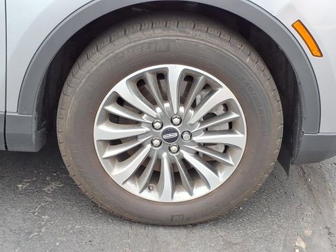 Used 2023 Lincoln Nautilus AWD image 9