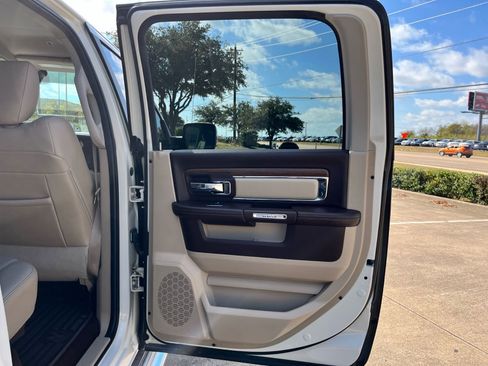 Used 2018 RAM 1500 Laramie w/ Convenience Group image 19