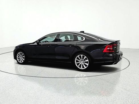 Used 2017 Volvo S90 T6 Momentum w/ Vision Package AWD/4WD image 4