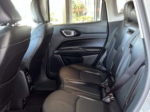 Certified 2022 Jeep Compass Trailhawk w/ Trailhawk Elite Group AWD/4WD image 12