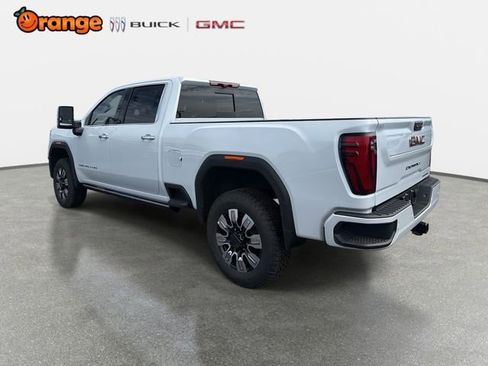 New 2026 GMC Sierra 2500 Denali w/ Denali Reserve Package image 5