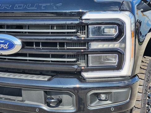New 2026 Ford F350 Platinum w/ Tremor Off-Road Package AWD/4WD image 5