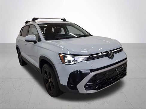 New 2026 Volkswagen Taos SEL AWD/4WD image 4