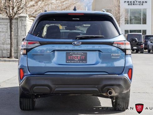 Used 2025 Subaru Forester Touring w/ Popular Package - Touring image 18