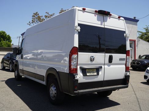 Used 2023 RAM ProMaster 2500 FWD image 5
