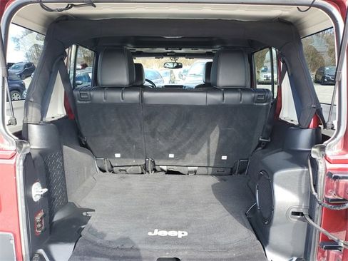 Used 2013 Jeep Wrangler Unlimited Sahara w/ Connectivity Group image 9