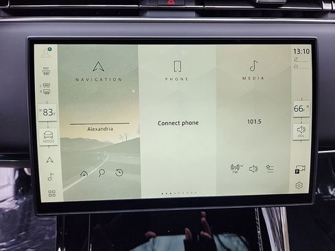New 2025 Land Rover Range Rover Sport Dynamic SE image 17