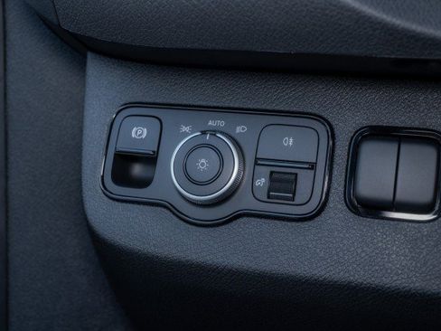 New 2025 Mercedes-Benz Sprinter 2500 image 24