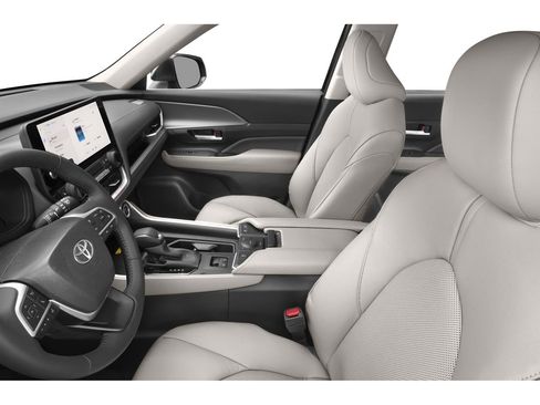 New 2026 Toyota Grand Highlander XLE image 28