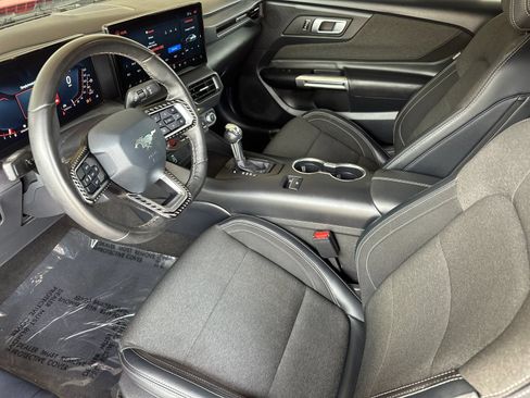 Used 2024 Ford Mustang Coupe RWD image 10