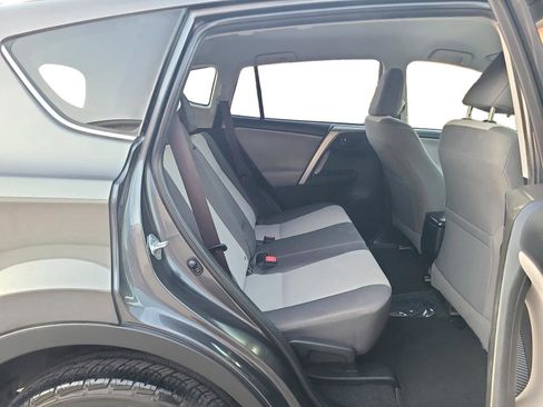 Used 2014 Toyota RAV4 LE image 21